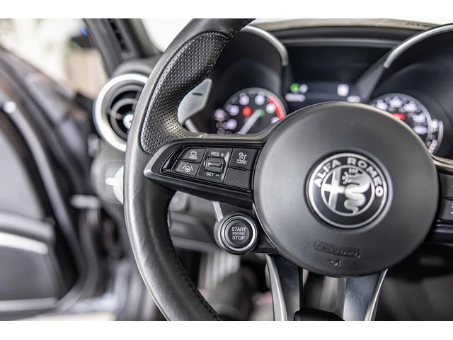 SEMINUEVOS ALFA ROMEO Giulia a Estados en autogozo