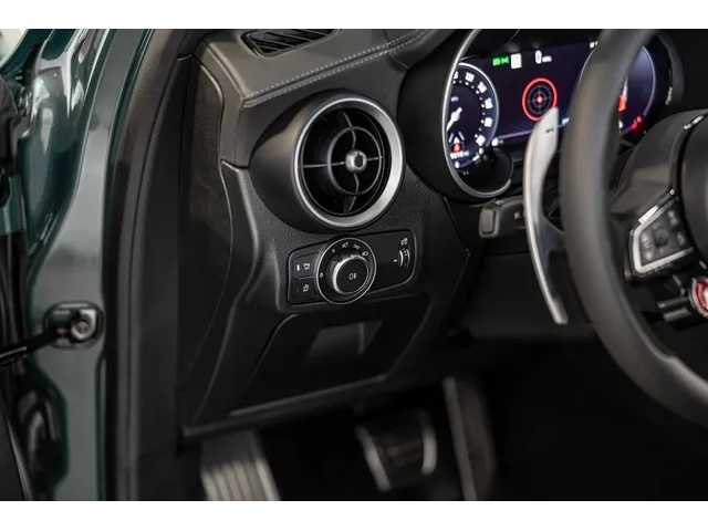 Nuevos ALFA ROMEO STELVIO à Estados chez autogozo
