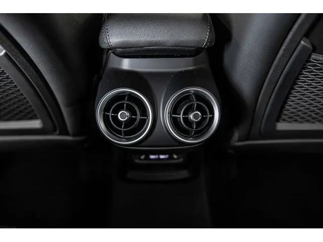 Nuevos ALFA ROMEO STELVIO à Estados chez autogozo