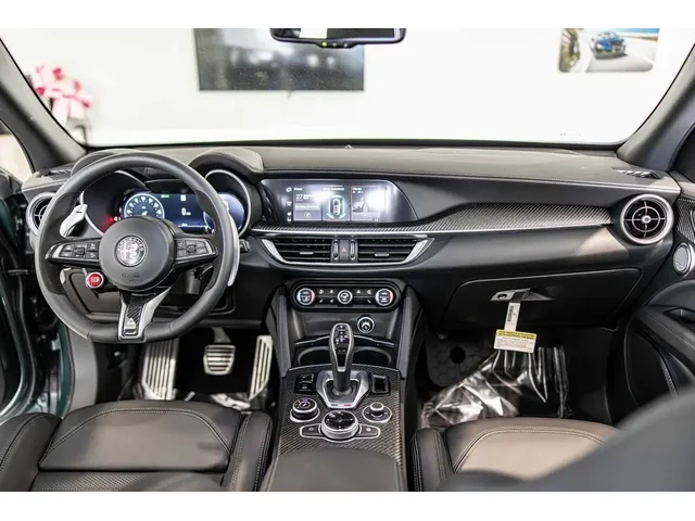 Nuevos ALFA ROMEO STELVIO à Estados chez autogozo