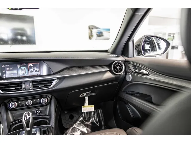Nuevos ALFA ROMEO STELVIO à Estados chez autogozo
