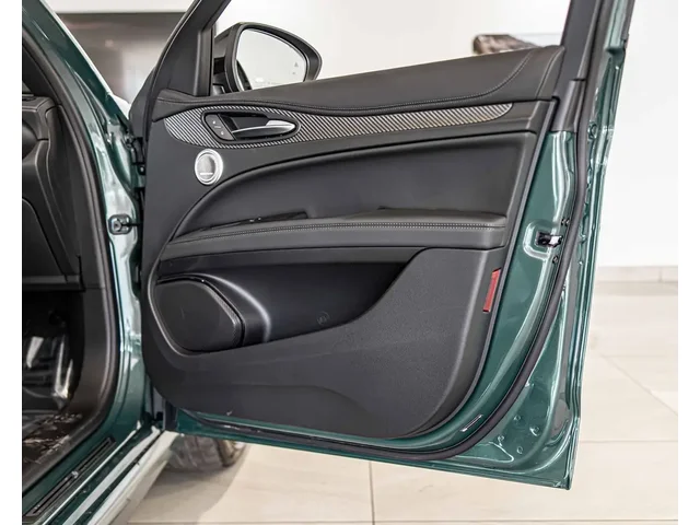 Nuevos ALFA ROMEO STELVIO à Estados chez autogozo