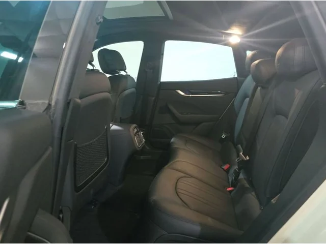 SEMINUEVOS MASERATI Levante a Estados en autogozo