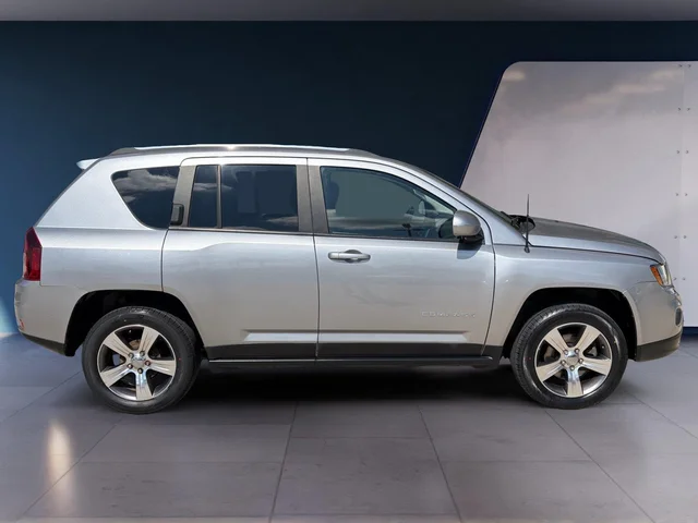 SEMINUEVOS JEEP Compass a Estados en autogozo