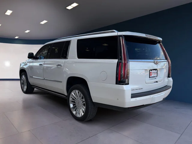 SEMINUEVOS CADILLAC Escalade ESV a Estados en autogozo