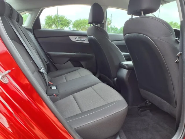 SEMINUEVOS KIA Forte a Estados en autogozo