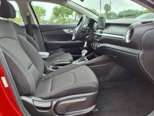 SEMINUEVOS KIA Forte a Estados en autogozo