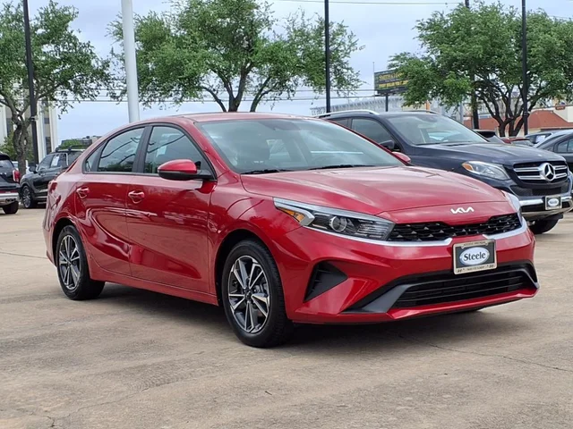 SEMINUEVOS KIA Forte a Estados en autogozo