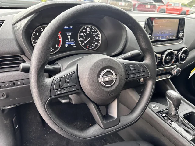 Nuevos NISSAN SENTRA à Estados chez autogozo