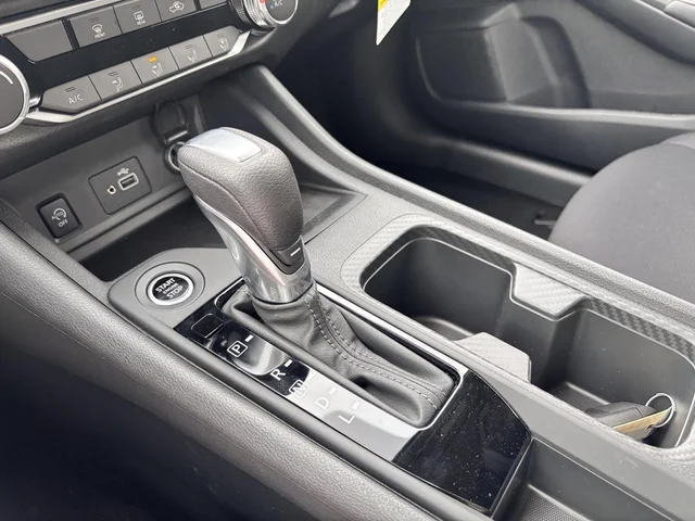 Nuevos NISSAN SENTRA à Estados chez autogozo