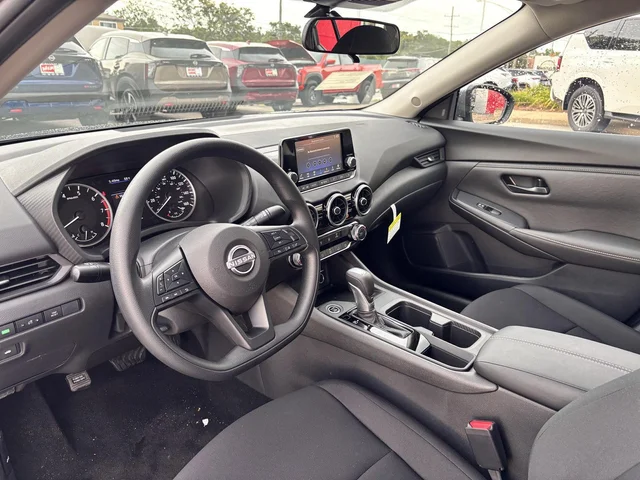 Nuevos NISSAN SENTRA à Estados chez autogozo