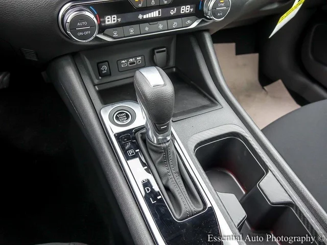 Nuevos NISSAN SENTRA à Estados chez autogozo
