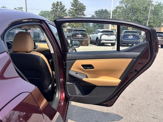 Nuevos NISSAN SENTRA à Estados chez autogozo