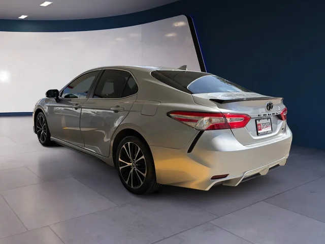 SEMINUEVOS TOYOTA Camry a Estados en autogozo