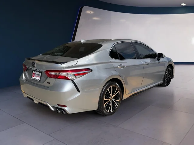 SEMINUEVOS TOYOTA Camry a Estados en autogozo