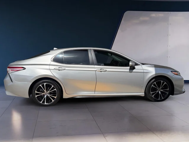 SEMINUEVOS TOYOTA Camry a Estados en autogozo