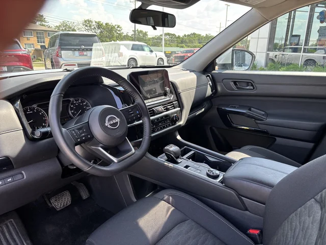 SEMINUEVOS NISSAN Pathfinder a Estados en autogozo