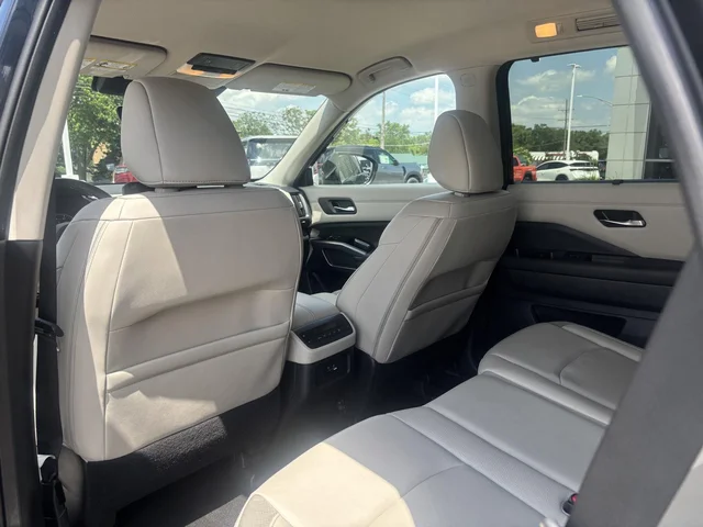 SEMINUEVOS NISSAN Pathfinder a Estados en autogozo
