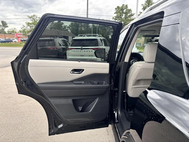 Nuevos NISSAN PATHFINDER à Estados chez autogozo