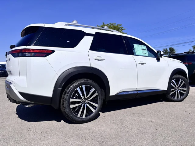 Nuevos NISSAN PATHFINDER à Estados chez autogozo