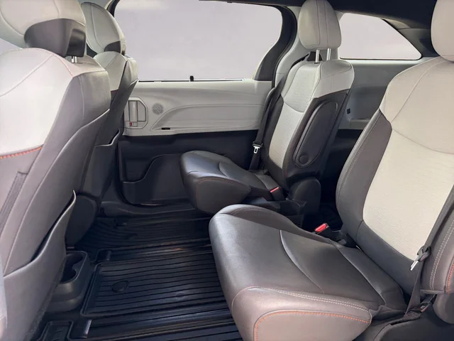 SEMINUEVOS TOYOTA Sienna a Estados en autogozo
