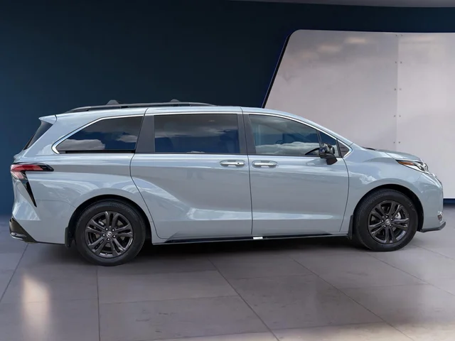 SEMINUEVOS TOYOTA Sienna a Estados en autogozo