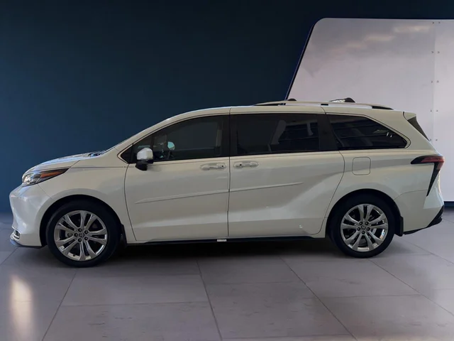 SEMINUEVOS TOYOTA Sienna a Estados en autogozo