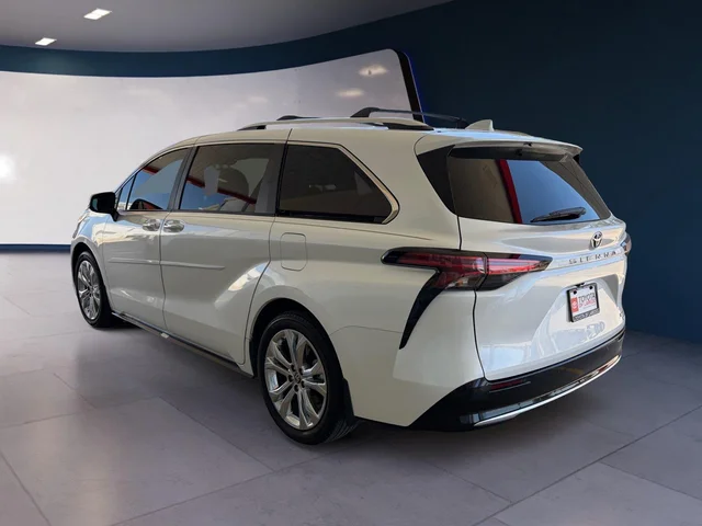 SEMINUEVOS TOYOTA Sienna a Estados en autogozo