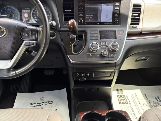 SEMINUEVOS TOYOTA Sienna a Estados en autogozo