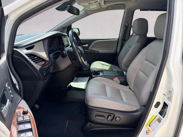 SEMINUEVOS TOYOTA Sienna a Estados en autogozo