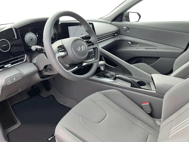 Nuevos HYUNDAI ELANTRA à Estados chez autogozo