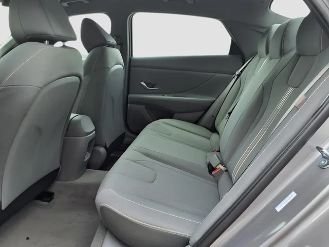 Nuevos HYUNDAI ELANTRA à Estados chez autogozo
