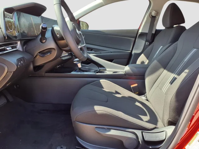 Nuevos HYUNDAI ELANTRA à Estados chez autogozo