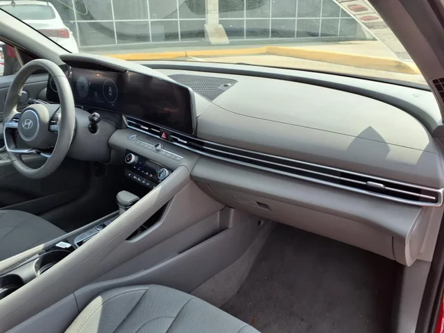 SEMINUEVOS HYUNDAI Elantra a Estados en autogozo