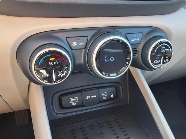 Nuevos HYUNDAI VENUE à Estados chez autogozo