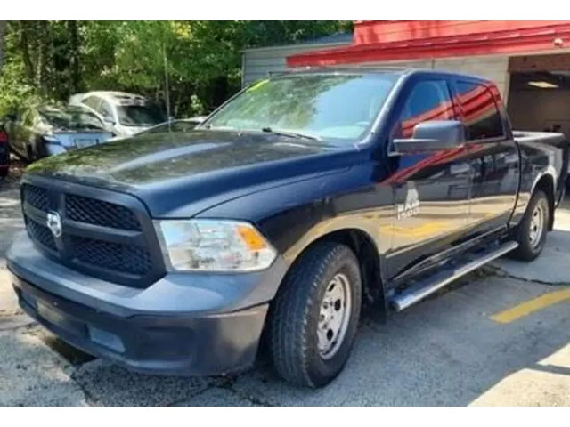 SEMINUEVOS RAM 1500 Tradesman Crew a Estados en autogozo