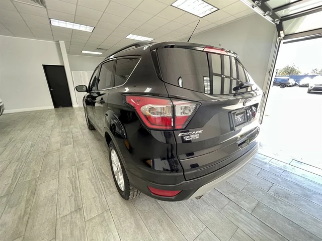 SEMINUEVOS FORD Escape a Estados en autogozo