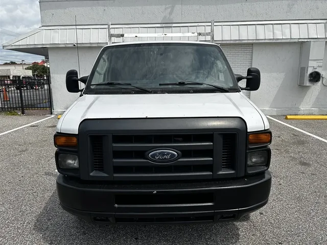 SEMINUEVOS FORD E150 Vans a Estados en autogozo