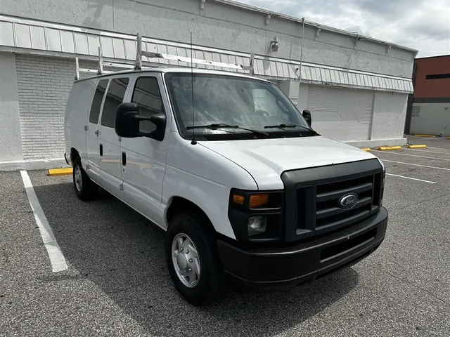SEMINUEVOS FORD E150 Vans a Estados en autogozo