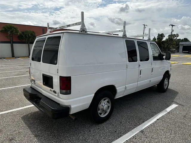 SEMINUEVOS FORD E150 Vans a Estados en autogozo