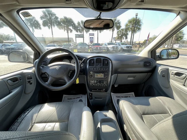 SEMINUEVOS DODGE Grand Caravan a Estados en autogozo