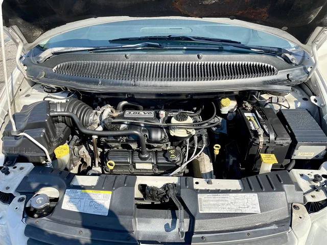 SEMINUEVOS DODGE Grand Caravan a Estados en autogozo