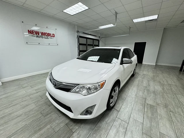 SEMINUEVOS TOYOTA Camry a Estados en autogozo