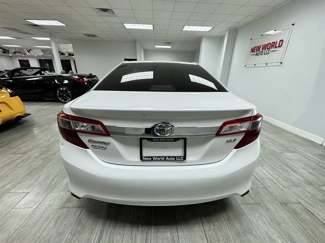 SEMINUEVOS TOYOTA Camry a Estados en autogozo