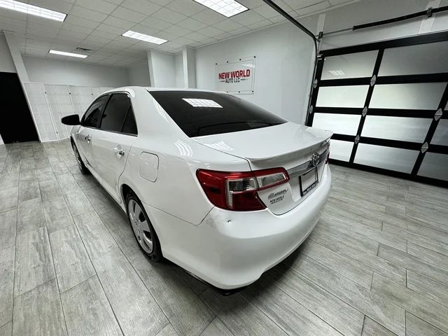 SEMINUEVOS TOYOTA Camry a Estados en autogozo