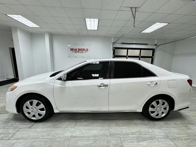 SEMINUEVOS TOYOTA Camry a Estados en autogozo