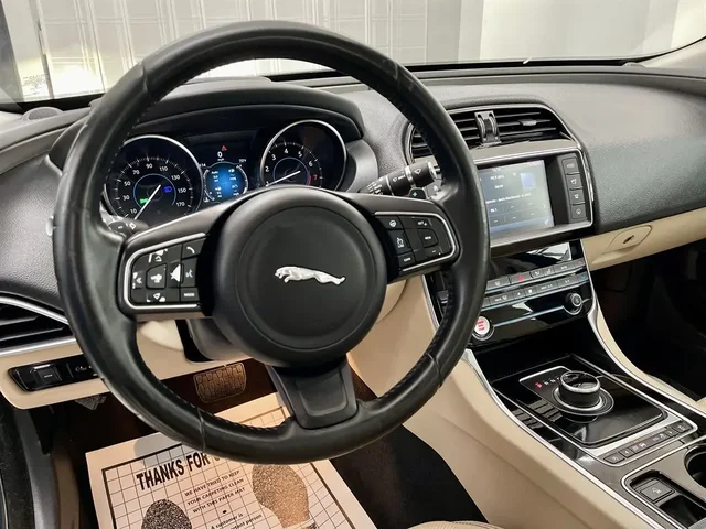 SEMINUEVOS JAGUAR XE a Estados en autogozo