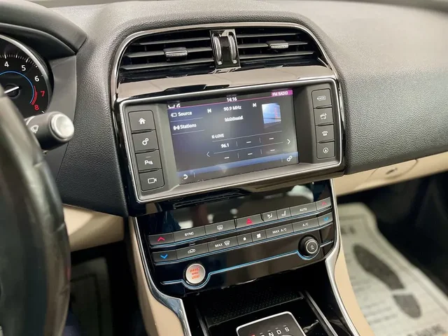 SEMINUEVOS JAGUAR XE a Estados en autogozo