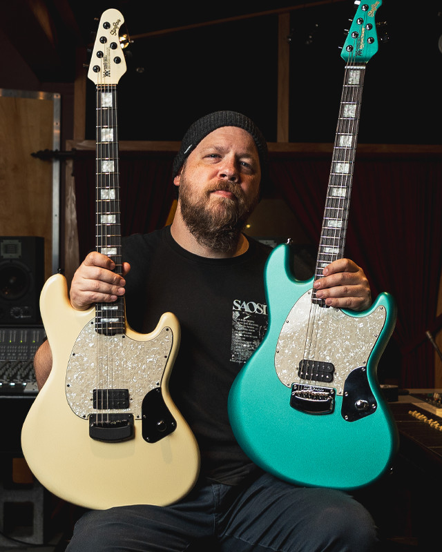オプトトラックボール「スティングレー」（シルバー）　MA-TB30UPS Short Scale StingRay Bass | Basses | Ernie Ball Music Man
