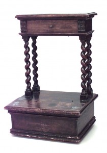 English jacobean walnut prie dieu